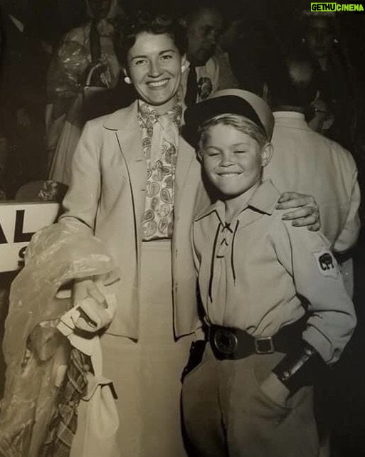 Micky Dolenz Instagram - Happy Mother’s Day To all Moms everywhere ❤️🌹🌸! #mickydolenz #happymothersday #janellejohnson