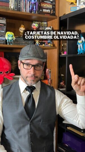 Miguel Augusto Rodríguez Instagram - Y con motivo de acercarnos cada día a la Navidad, en esta ocasión @culturizando y mi persona, te preguntamos: ¿Mandas tarjetas de Navidad? ¿Tienes esta tradición? ¿De no ser así, qué tradiciones tienes? 😊😊😊 déjanos saber en los comentarios. #entreparéntesis