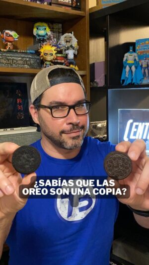Miguel Augusto Rodríguez Instagram - Hoy @culturizando y mi persona te traemos esta historia familiar, donde nos deja claro que no basta con ser originales 😊 y como #oreo termina adjudicándose el primer lugar en la memoria del colectivo. 
#entreparéntesis #peleadegalletas #oreovshydrox #trivia #anécdotasdelahistoria #culturizando #hydroxcookie