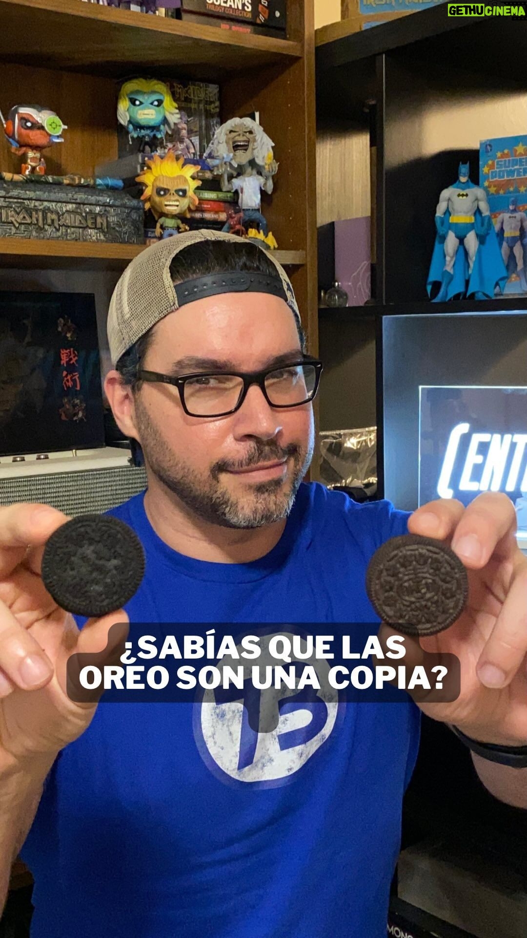 Miguel Augusto Rodríguez - 3K Likes - Hoy @culturizando y mi persona te traemos esta historia familiar, donde nos deja claro que no basta con ser originales 😊 y como #oreo termina adjudicándose el primer lugar en la memoria del colectivo.
#entreparéntesis #peleadegalletas #oreovshydrox #trivia #anécdotasdelahistoria #culturizando #hydroxcookie