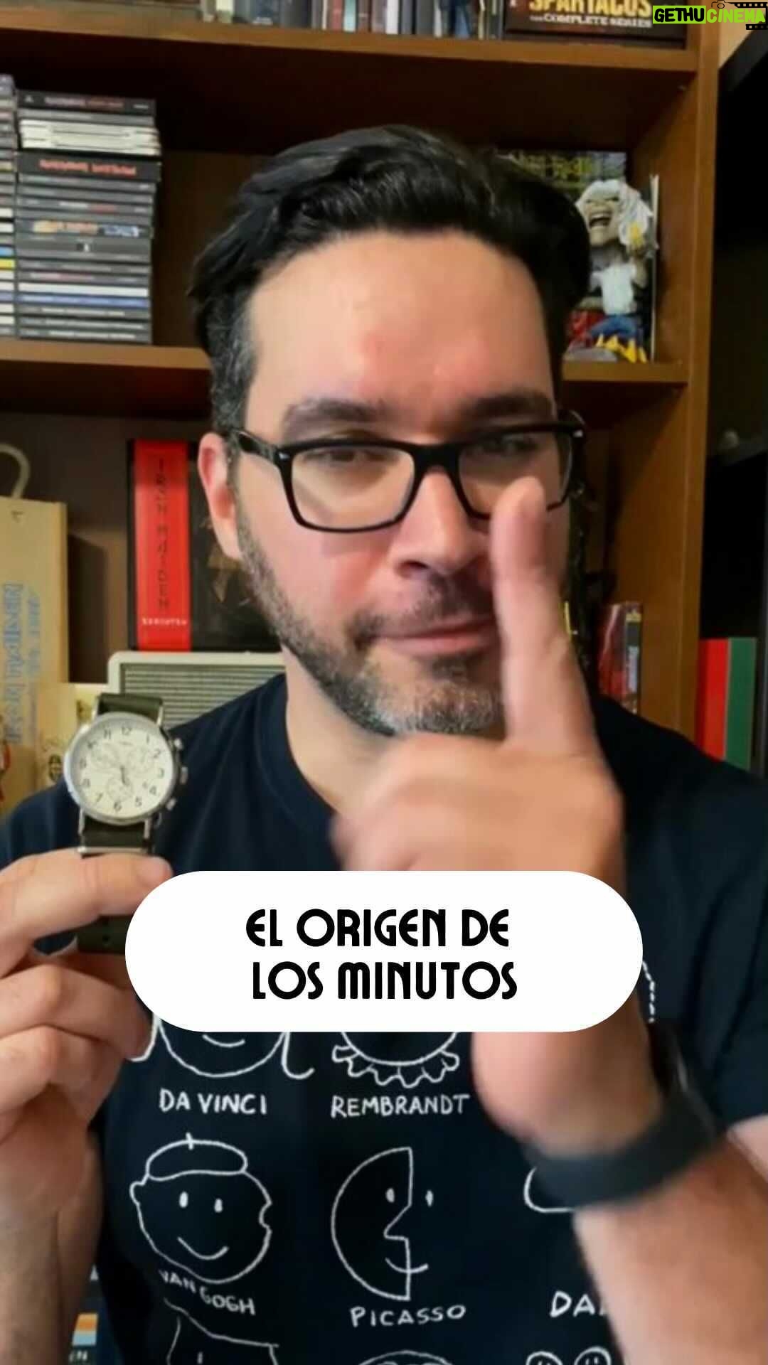 Miguel Augusto Rodríguez - 2.7K Likes - ¿Alguna vez te has preguntado por qué una hora tiene 60 minutos? Hoy @MiguelAugusto20 nos lo cuenta en una nueva entrega de #EntreParéntesis.
#culturizando #historia #curiosidades #datocurioso #nolosabia #culturizate #alimentatumente #palabras #expresiones #origende #origenes #minutos