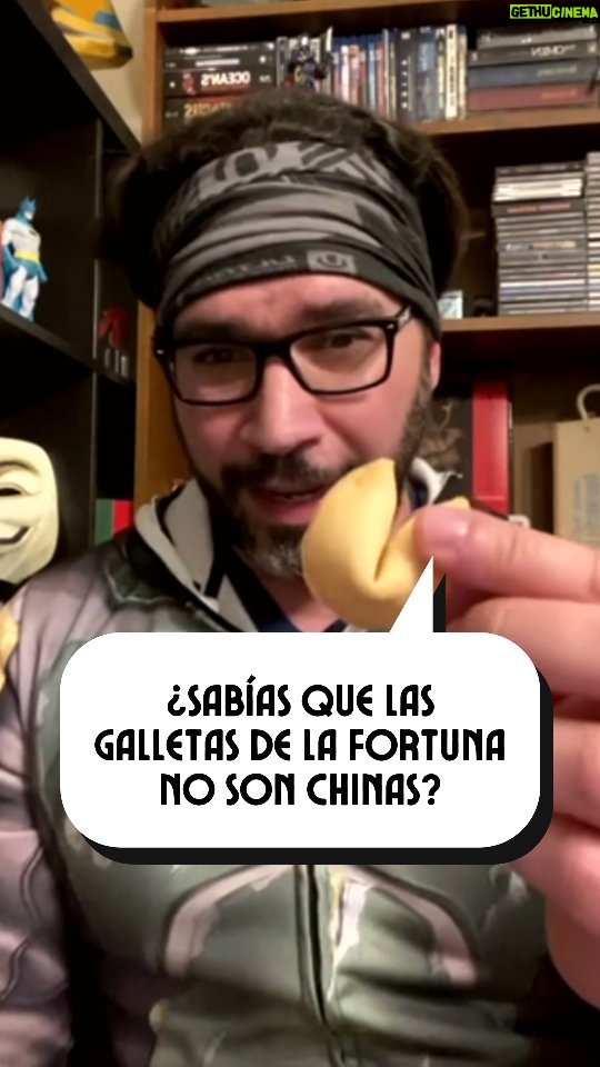 Miguel Augusto Rodríguez Instagram - ¿Sabías que el origen de las galletas de la fortuna en realidad no es chino? Te sorprenderá conocer la historia detrás de estas famosas galletas de la suerte y hoy @MiguelAugusto20 nos trae todos los detalles #EntreParéntesis. #culturizando #historia #curiosidades #datocurioso #nolosabia #culturizate #alimentatumente #palabras #expresiones #origende #origenes #galletadelafortuna #china #japon