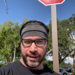 Miguel Augusto Rodríguez Instagram - Nº24 solo esto es en la #florida , creo que me pondré a investigar la de los 49 estados restantes. 🤣🤣 #entreparéntesis #trivia #triviaenespañol #curiosidadesdelmundo #páginassueltas #leyesdelaflorida Florida