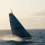 Miguel Bernardeau Instagram - Volando en el IMOCA con @hublot y su capitán @alan_roura , Gracias!! #hublotsailingteam Lorient la Base