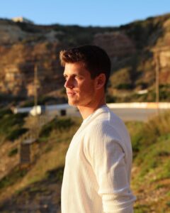 Miguel Bernardeau Instagram - Luz portuguesa By: @gorkagurdi