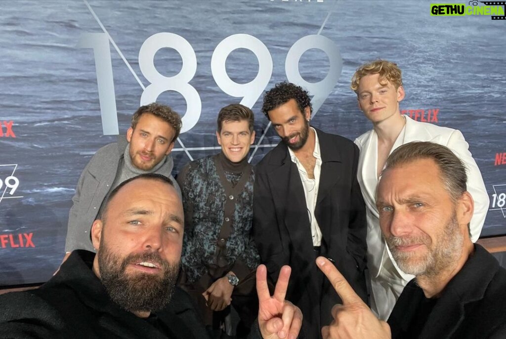 Miguel Bernardeau Instagram - @netflix1899 Premiere. What an incredible night! Very grateful and honored to be a part of this show and family with so many talented and cool people. Thank you to the amazing team that made it possible, and definetely thank you @baranboodar and @jantjefriese for everything. @omega @hermes Styled by: @francescarinciari , @valle_es_valle_