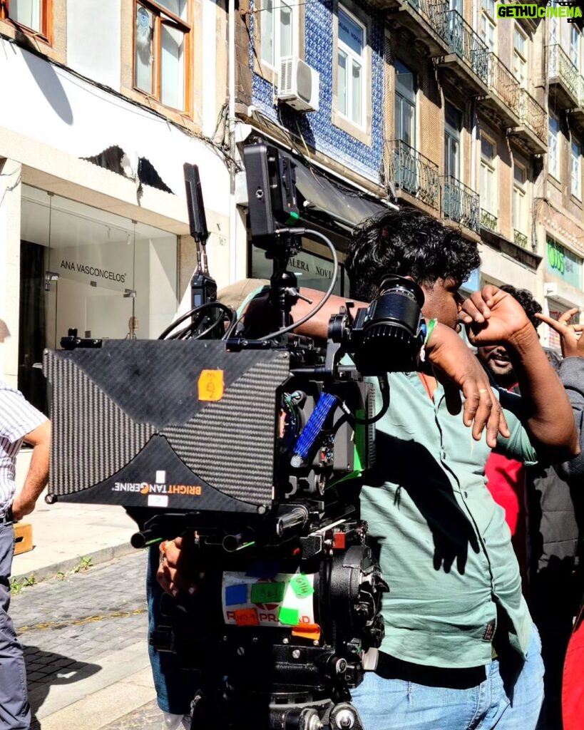 Miguel Cirillo Instagram - O photodump mais aleatório que vão ver. A intensidade está lá, só não se nota 😅 #BehindTheScenes #BTS #MOVIE #TV #RTP #Bollywood #Tollywood Porto, Portugal