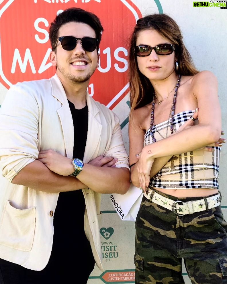 Miguel Cirillo Instagram - Juro, isto aconteceu! Que sorte poder passar o teu aniversário desta maneira! Chegou como um cometa e ficou.. Para sempre ❤️! @giulia @centralgiuliabe @matheuswth @simonsophia Feira De Sao Mateus Viseu