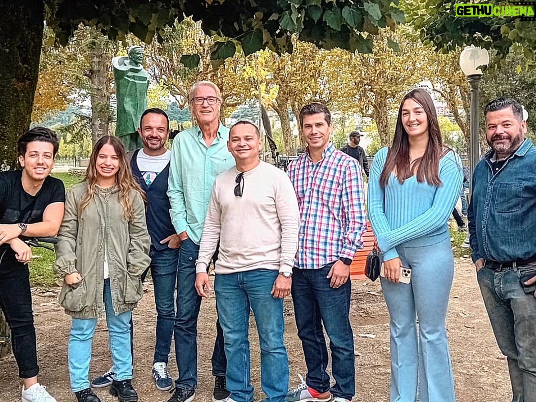 Miguel Cirillo Instagram - Deixa de ser trabalho quando é feito com pessoas incríveis ❤️ 🎬 Coimbra, Portugal