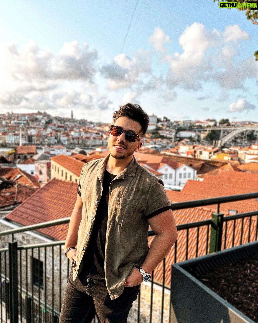 Miguel Cirillo Instagram - Sun7 visto do @wow.porto 🌞 WOW - the World of Wine