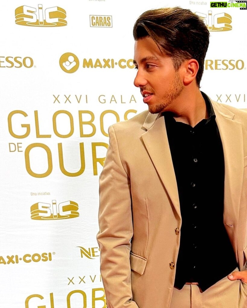Miguel Cirillo Instagram - Globos de Ouro ‘22 & 30 anos @sicoficial ❤️ #GlobosDeOuro #GlobosDeOuro2022 #SIC Coliseu dos Recreios