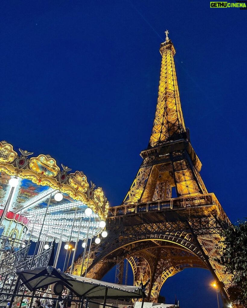 Miguel Cirillo Instagram - Paris ❤️ . . . #paris #france #love #travel #fashion #art #photography #instagood #instagram #s #photooftheday #style #picoftheday #parisjetaime #parisfrance #music #like #europe #parisianstyle #architecture #photo #moda #model #follow #beauty Paris, France