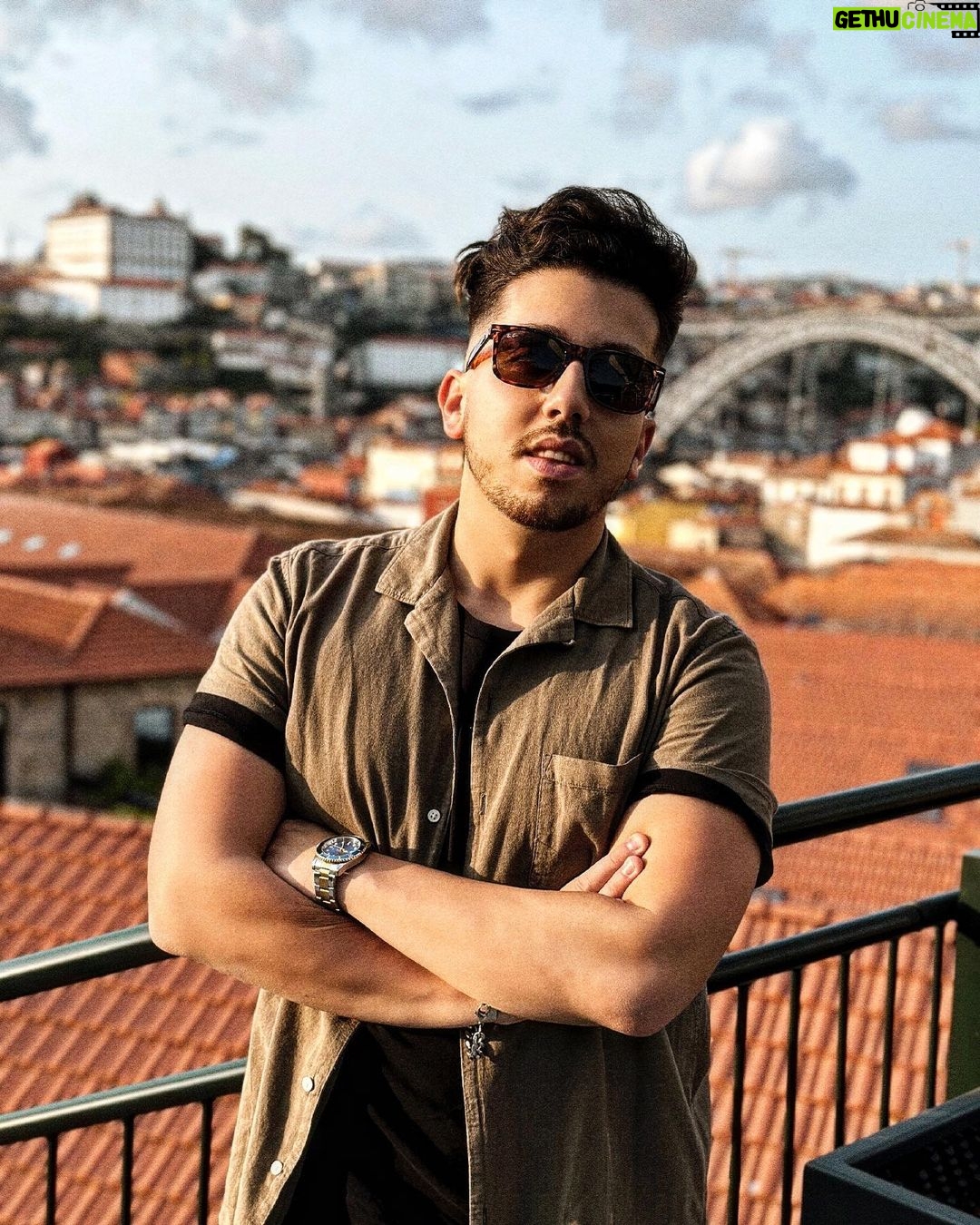 Miguel Cirillo Instagram - Sun7 visto do @wow.porto 🌞 WOW - the World of Wine