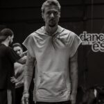 Miguel Cristovinho Instagram - já chega de ensaios por hoje // ofereço um 🧀 a quem acertar aqui nos comentários qual o estilo que vamos dançar no próximo sábado 📸 by @keepcandid_