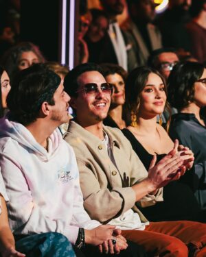 Miguel Cristovinho Instagram - mais umas da bonita noite de ontem // o que acharam da atuação?

entretanto se não souberem o que fazer ao dinheiro há um número para ligar e fazer uma boa ação para o vosso tio preferido • 761 200 203 📞 • tirem todos também uns minutos para ir dar muito love à minha parceira neste crime @ana.cardosooo - obrigado por partilhares a tua arte comigo, agora vamos que temos muita loiça para partir