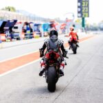 Miguel Herrán Instagram - Gracias @carrera y @ducaticorse por la experiencia de este finde semana. Ha sido increíble poder probar la panigale V4S en el @circuitdecatalunya Para la próxima temporada estaré encantado de ser vuestro piloto😜 📸 @sergioacostaglez