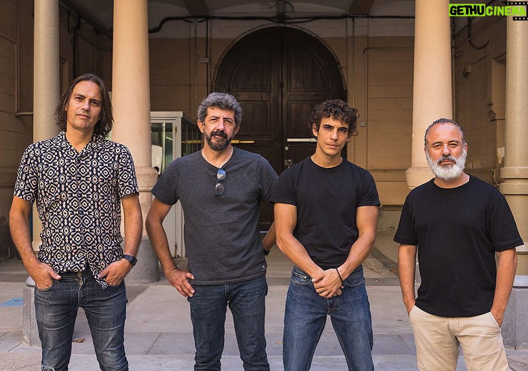 Miguel Herrán Instagram - Tú sabes esa sensación de estar sufriendo, luchando por dar lo mejor de ti, descuidando las cosas que más te importan por concentrar todas tus fuerzas en un único objetivo. Eso es para mi esta película. Un objetivo Un reto Un sacrificio Pero sobretodo.. un privilegio. Y un sufrimiento satisfactorio. Viva el cine coño!!♥️