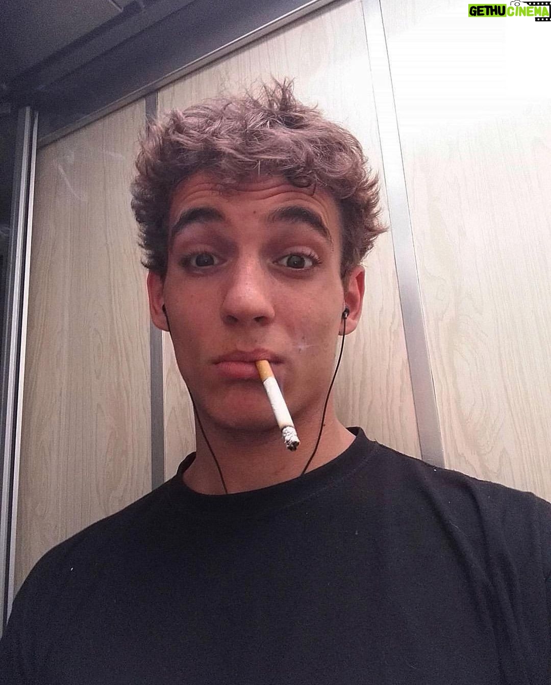 Miguel Herrán - 1.8 Million Likes - #quieromipelo 🥺