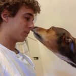 Miguel Herrán Instagram - Siempre que estoy triste tengo compañía.. #supercoye al rescate emocional🐶