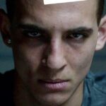 Miguel Herrán Instagram - Un asesino anda suelto.. @elitenetflix Y mucho spoiler..😈