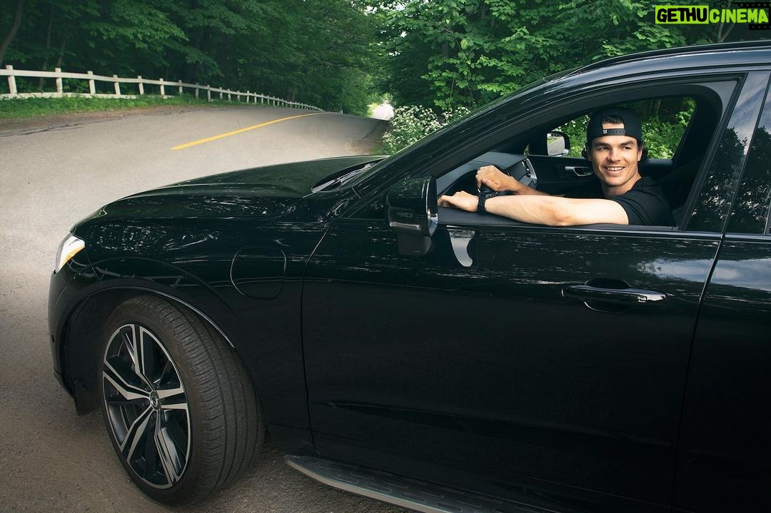 Mikaël Kingsbury Instagram - Going to Quebec City for my last water ramp training camp before I go back on snow🙌🏼 Nothing beats a road trip in a Volvo @volvocarcanada #VolvoRecharged #Volvofamily #sponsored Lac-Beauport