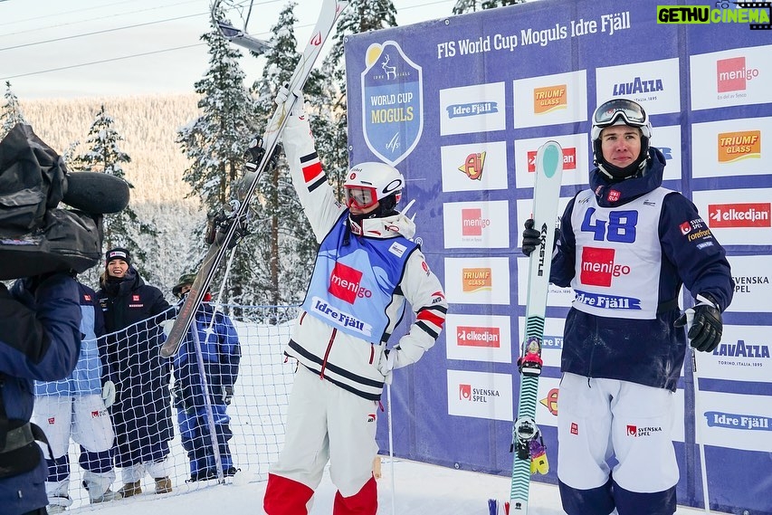 Mikaël Kingsbury Instagram - P1!!!!!!!🥇 What a good week in Sweden🥈🥇 Congrats on your first podium @filipgravenfors ⚡️💨💨 France World Cup next👊🏼 #76 Stockholm Arlanda Airport