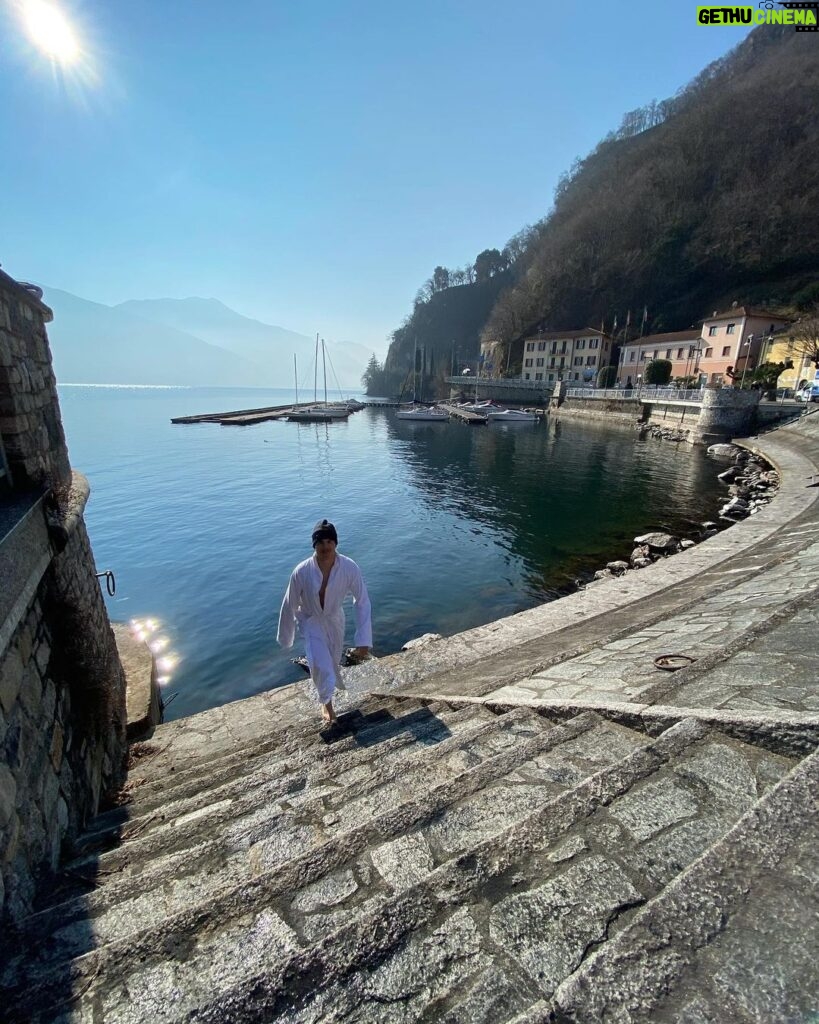 Mikaël Kingsbury Instagram - Tellement d'endroits incroyables à visiter en Europe! L'Italie est définitivement l'un de mes endroit préférés. J'ai hâte d'y retourner😁 Quel est votre endroit préféré en Europe? #ÀNouslEurope @AirCanada