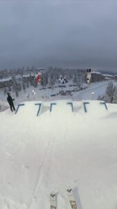 Mikaël Kingsbury Instagram - First POV of the season!! Starting off with a fun one skiing down with @walterwallberg @mikaelkingsbury & @ju_viel 🔥 Ruka Ski Resort