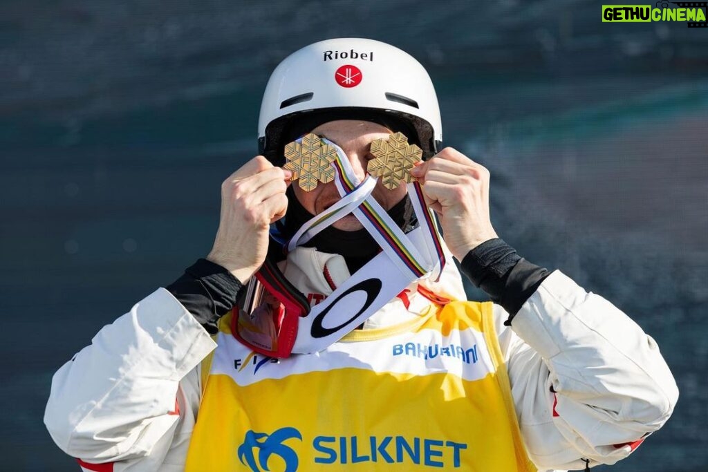 Mikaël Kingsbury Instagram - Back to back World Champion again🥇🥇 Going back to back to back winning the World Championship in singles and duals 2019/2021/2023 🤯 Thanks to my team/family/sponsors etc.. for helping me reaching my wildest dreams🙏🏼 x8 times World Champion🍾 Bakuriani Ski Resort, Georgia