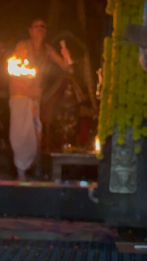 Mika Singh Instagram - Hare Krishna Hare Krishna,Krishna Krishna hare hare ,
Hare ram hare ram ram ram hare hare,…
Happy JANMASHTMI 🙏