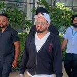 Mika Singh Instagram – New York to Delhi, Delhi to Chandigarh.. after 15 shows but phir bhi main thakega nahi Sala 😂. These days Kids perform for an hour and will post oh I’m so tired. Landed today and now all set to rock Mohali stadium. Aajo sare maidan ch naal bhangra pane..
At Sher E Punjab League 
PCA Stadium, Mohali.
T 20 Cup