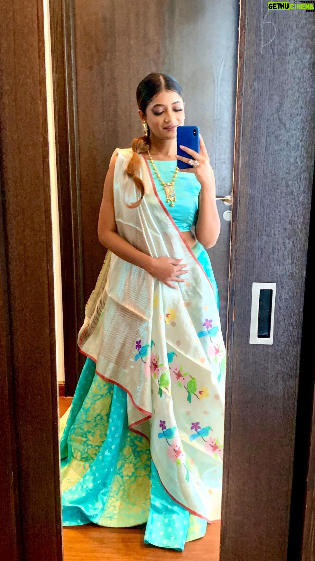 Mika Singh Instagram - pov: if princess jasmine was Indian @mikasingh . . . dolled up by @sanamjeswanimakeup @farihamohsinmakeupartist video courtesy @mitadg outfit sponsor: @oriental_lilies . #trending #trendingreels #ootd #fashion #mua #photoshoot #throwback #fyp #explore #explorepage #instadaily #instagram #instalike #instagood #instafashion Dubai, United Arab Emirates