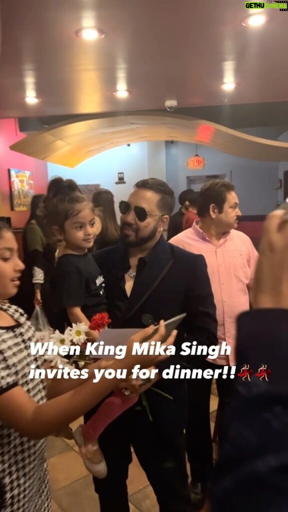 Mika Singh Instagram - Waheguru di mehar 🙏🙏 this weekend for us kept getting better and better… how can one recover from this - still can’t believe the love that was showered on us by the KING himself @mikasingh - such a humble and genuine star and the love is equally reciprocated - so grateful to have had such an experience. Jia loves Mika Paaji and Mika paaji loves Jia!!💗💗 #mikasinghlive#mikasingh#bollycelebrities_ #kingmikasinghfanpage#jazznjiasworld#trending#viral#fanmoment#minneapolis#dancingganesharestaurant#minnesota#mikasinghusatour2023#bollywood#singers#indiansingers#performer#2023 #grateful#thankful#givelovegetlove#whatgoesaroundcomesaround Dancing Ganesha - Minneapolis