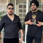 Mika Singh Instagram - Meet the super talented singer who’s also a rapper as well as a writer @ghaint.jxtt .. he is an upcoming star Launched by one and only @mikasingh . . . . . . . . #mikasingh #ghaintjatt #kithechalleho #viralvideos #viralreels #tredingreels #bollywoodsongs #punjabi..