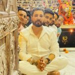Mika Singh Instagram - Happy Dussehra 🙏 . . . . . . . . . . #mikasingh #dussehra #viralphoto #punjab #treding
