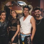 Mike Amigorena Instagram - ¡SOLD OUT! El martes pasado vivimos una noche expectacular. A sala llena en @la.tangente. Presentamos mi nuevo disco DAÄ, junto a mi banda de lujo y un equipazo de produccion inmejorable. Los invitadxs, @somospotra @iacho @emmedemariela, una verdadera bomba. Y ustedes, que agotaron las entradas, me hicieron muy feliz. Gracias gracias y gracias! ¿Repetimos? ¿Quien viene? Gracias @fontanamartu @dantesaulino, @_rocionena_ , @yclari, Bruno, @mendiomandel @martin.scalise, Lu, @psebastianfranco @matias_petrucelli Ph: @vickydragonetti @gisellepeisojovich @elsupervestuario @audreyhacks