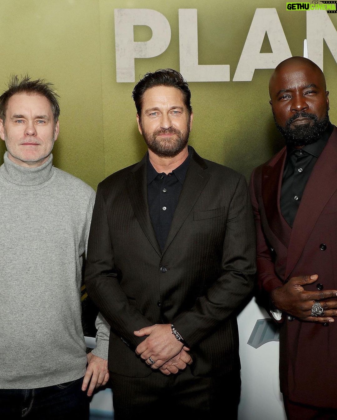 Mike Colter Instagram - PLANE PREMIERE. In theaters January 13th. See you there @planemovie ✈️ #actionmovies #premiiere #dynamicduo #amctheaters @lionsgate #fridaythe13th