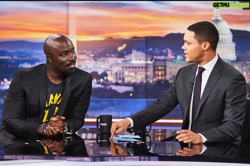 Mike Colter Instagram - Congratulations to @trevornoah on a job well done on the @thedailyshow . Your time flew by. Thanks for using your platform to bring awareness, enlighten us and make us laugh. Good luck and much success on all your future endeavors #dailyshow #trevornoah #mikecolter New York City