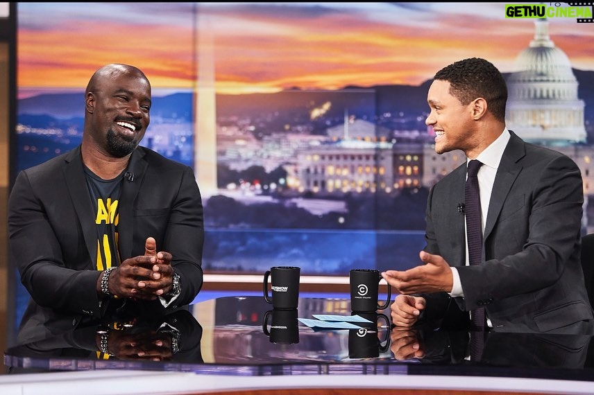 Mike Colter Instagram - Congratulations to @trevornoah on a job well done on the @thedailyshow . Your time flew by. Thanks for using your platform to bring awareness, enlighten us and make us laugh. Good luck and much success on all your future endeavors #dailyshow #trevornoah #mikecolter New York City