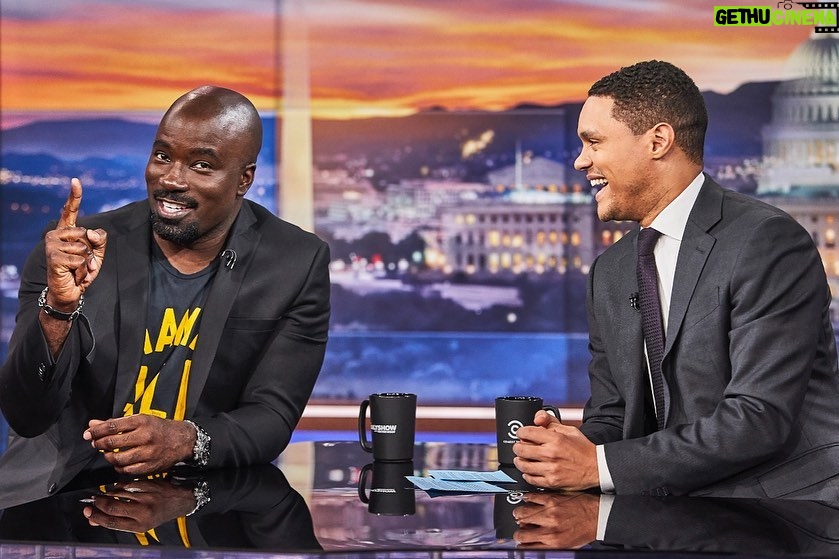 Mike Colter Instagram - Congratulations to @trevornoah on a job well done on the @thedailyshow . Your time flew by. Thanks for using your platform to bring awareness, enlighten us and make us laugh. Good luck and much success on all your future endeavors #dailyshow #trevornoah #mikecolter New York City