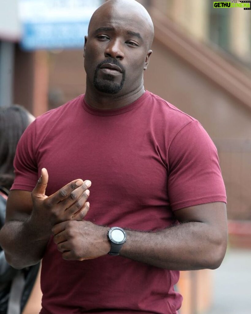 Mike Colter Instagram - On this day 5 years ago LUKE CAGE Season 2 premiered in Netflix directed by @lucyliu. My how time flies. #neflix #lukecage @marvelslukecage #mikecolter #marvel #comicbooks #superhero #harlem #hbcu