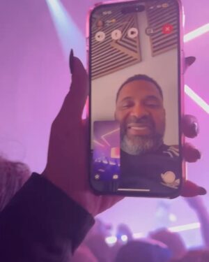 Mike Epps Instagram - When you go to the 21 Cabage I mean savage show on face time for security I don’t trust these kids