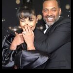 Mike Epps Instagram - If you can make your wife laugh you in Der 😳👌❤️#lovemoments