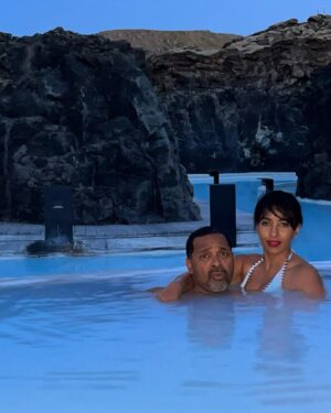 Mike Epps Instagram - Swimming in the cold is Healthy for you and your love 🧊💦