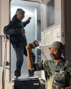 Mike Epps Instagram - @snoopdogg had that ooooweeeee 💨💨💨💨💨last night