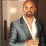Mike Epps Instagram - Riuniti on ice 🧊 swip >✨🟢