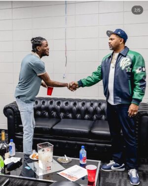 Mike Epps Instagram - Shake on it #brotherhood