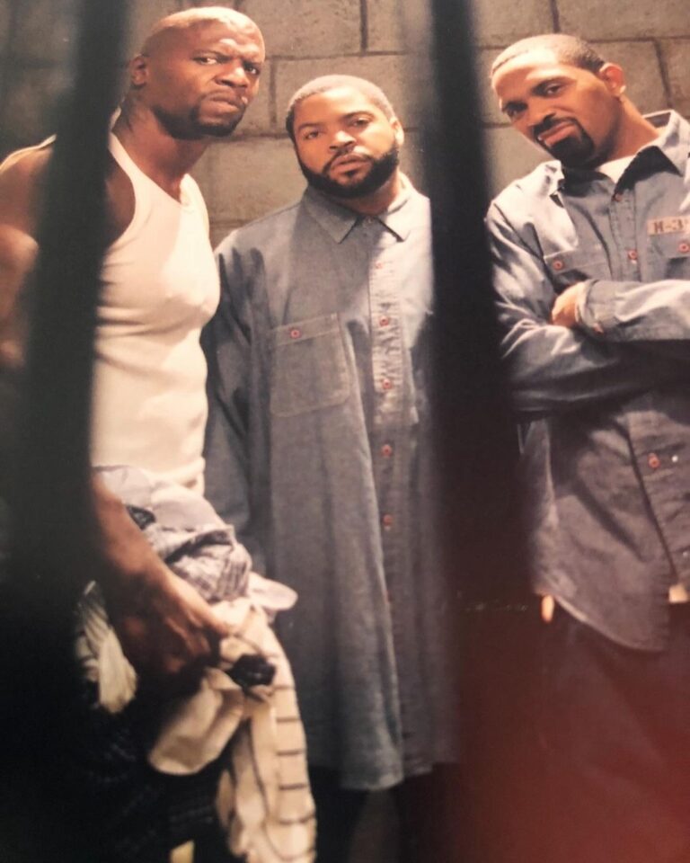 Mike Epps Instagram - I know what the problem is we all need another FRIDAY “ put everybody in the movie all of us 🎥 may the best win on screen fuck all the internet shit forget the money forget the status forget Hoolywood let’s go big bro @icecube make history