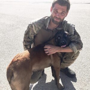 Mike Vogel Instagram - Never do scenes with kids and dogs, they say.  They steal the scene.  True story.  #RuleBroken #HeWon