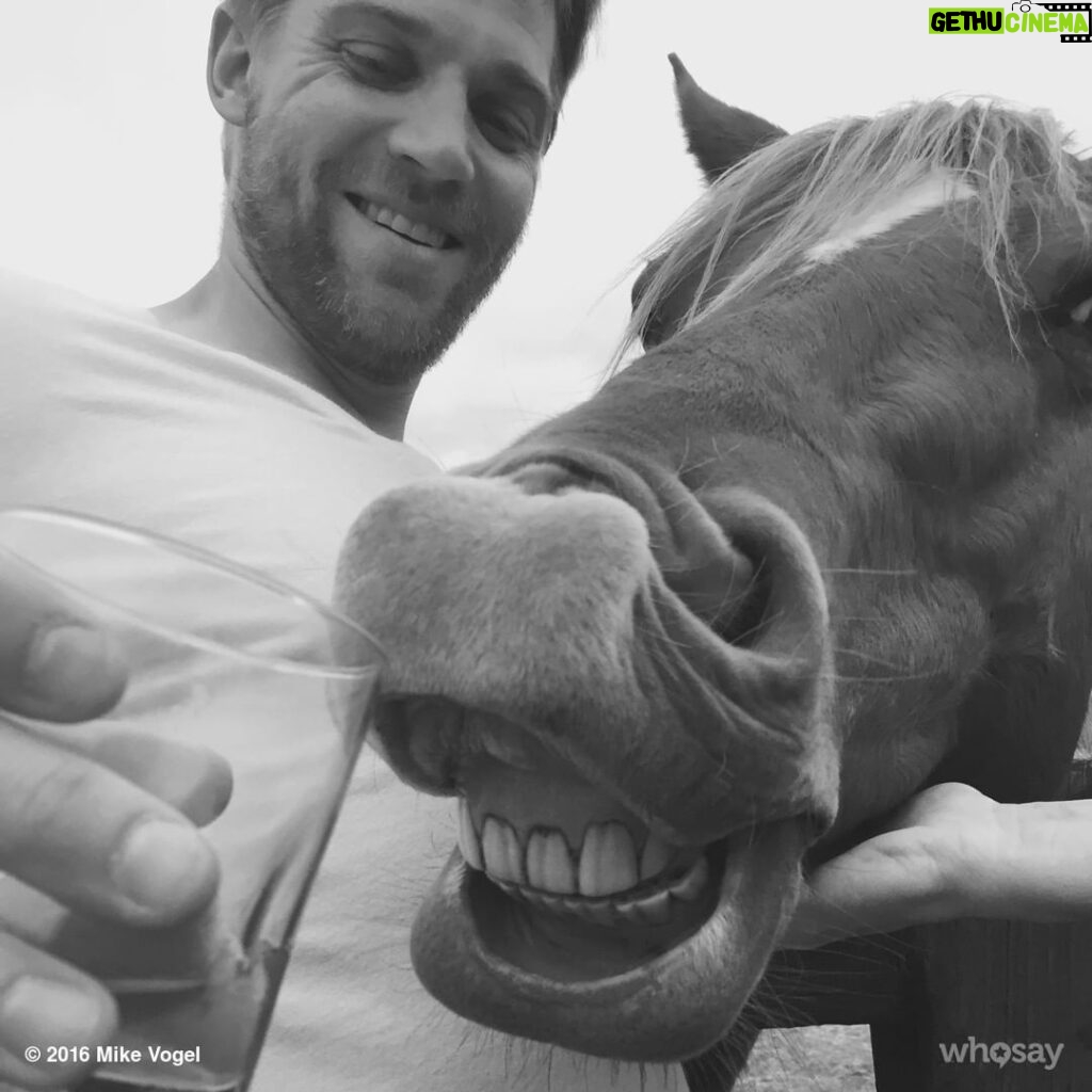 Mike Vogel Instagram - He loves bourbon just as much as I do! #ShowMeYourGrill @DailyDelivered photo cred